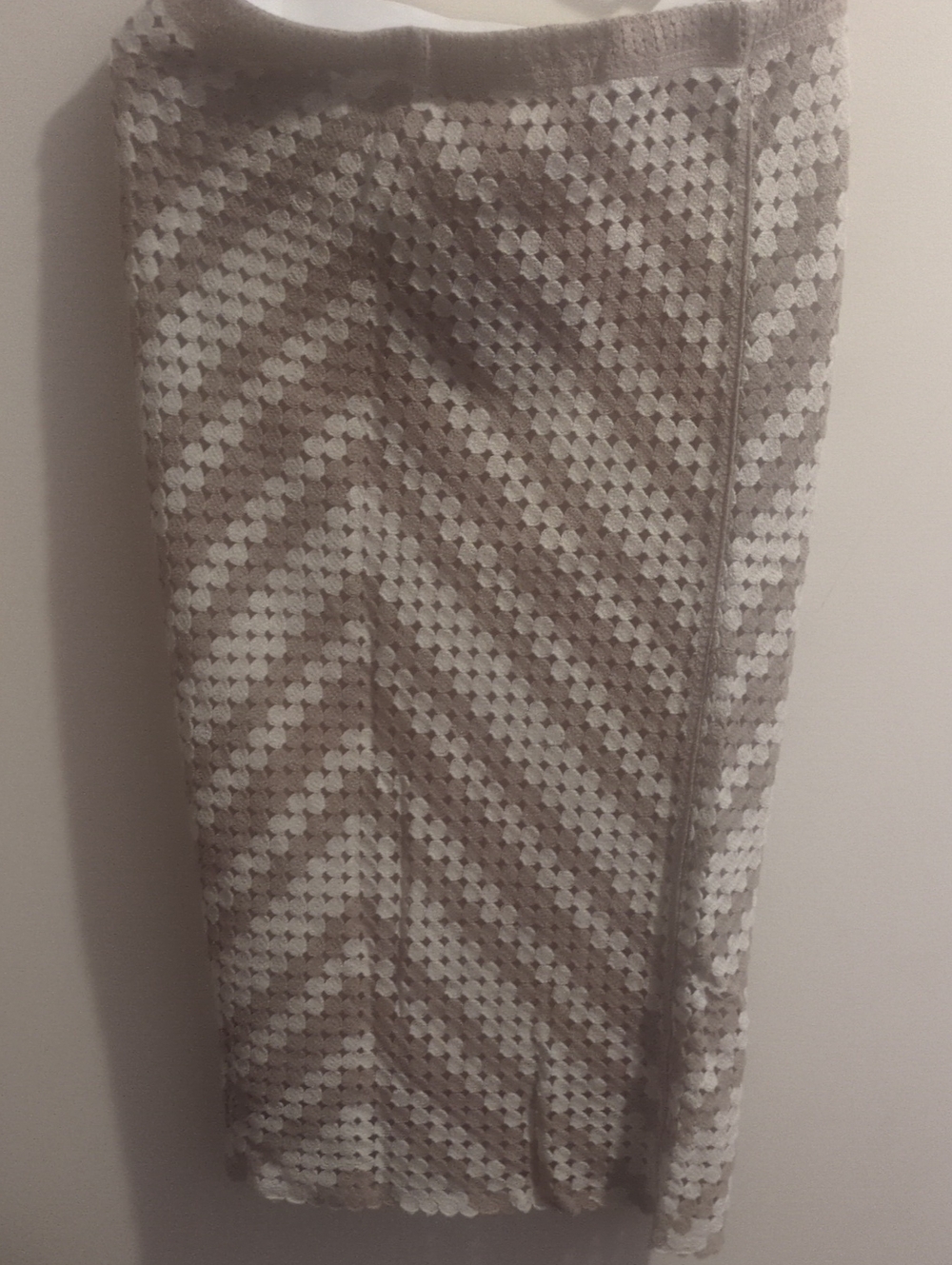 Market & Spruce Beige and White Chevron Pencil Skirt